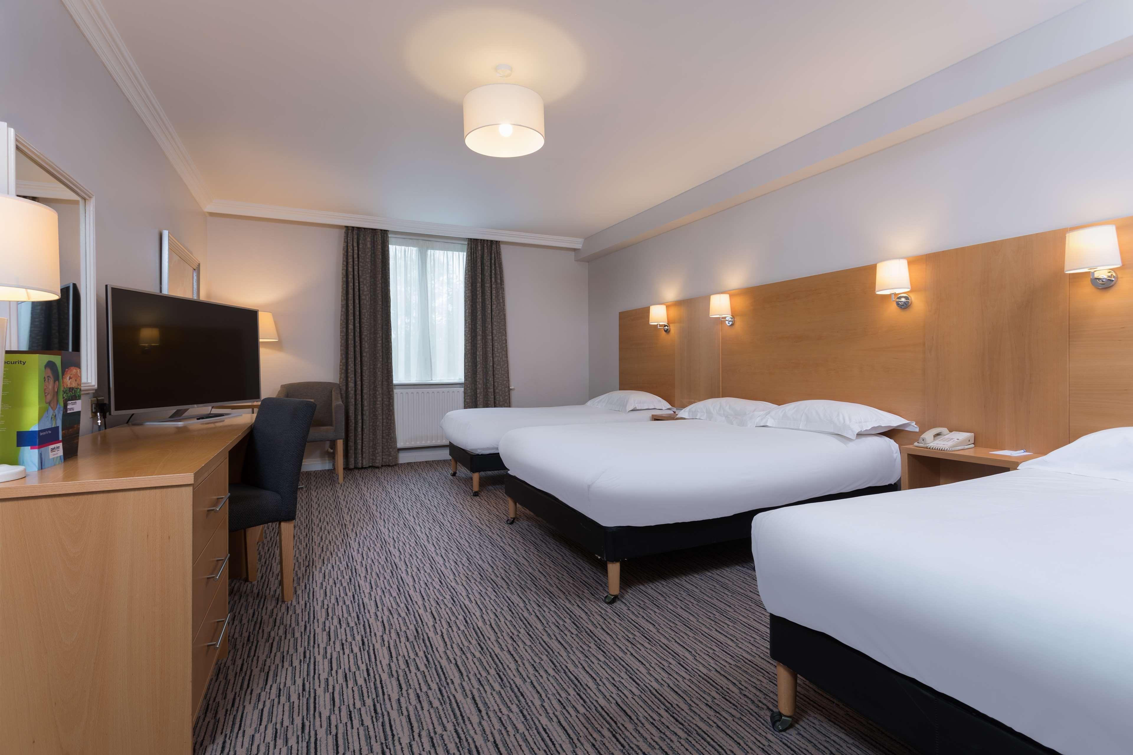 Park Inn By Radisson Shannon Airport Luaran gambar