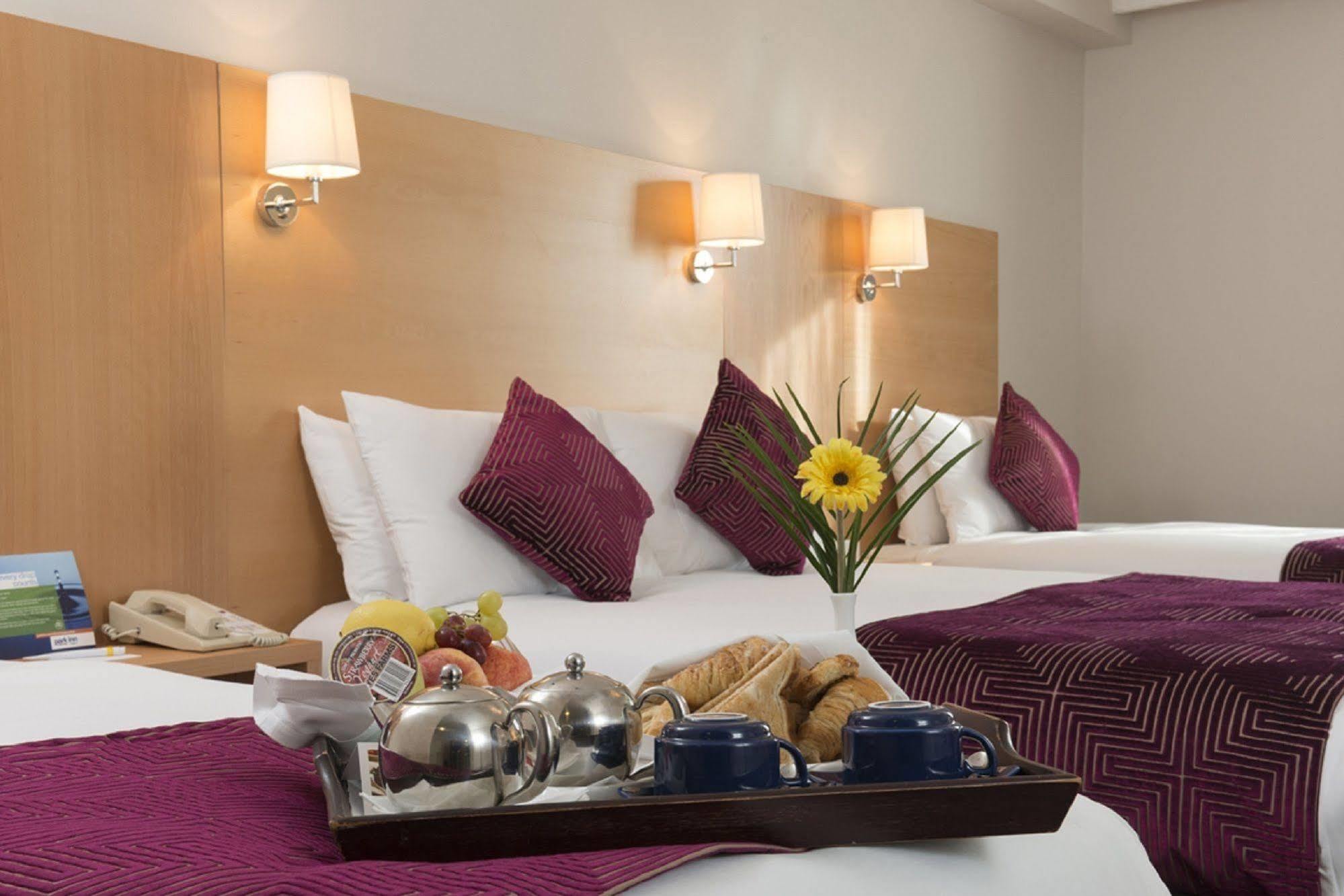 Park Inn By Radisson Shannon Airport Luaran gambar